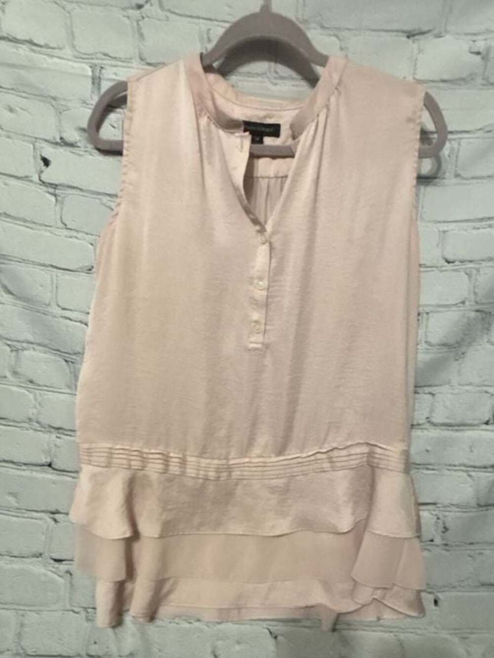 Banana Republic Satin Ruffle Hem Sleeveless Blouse Pink Size M